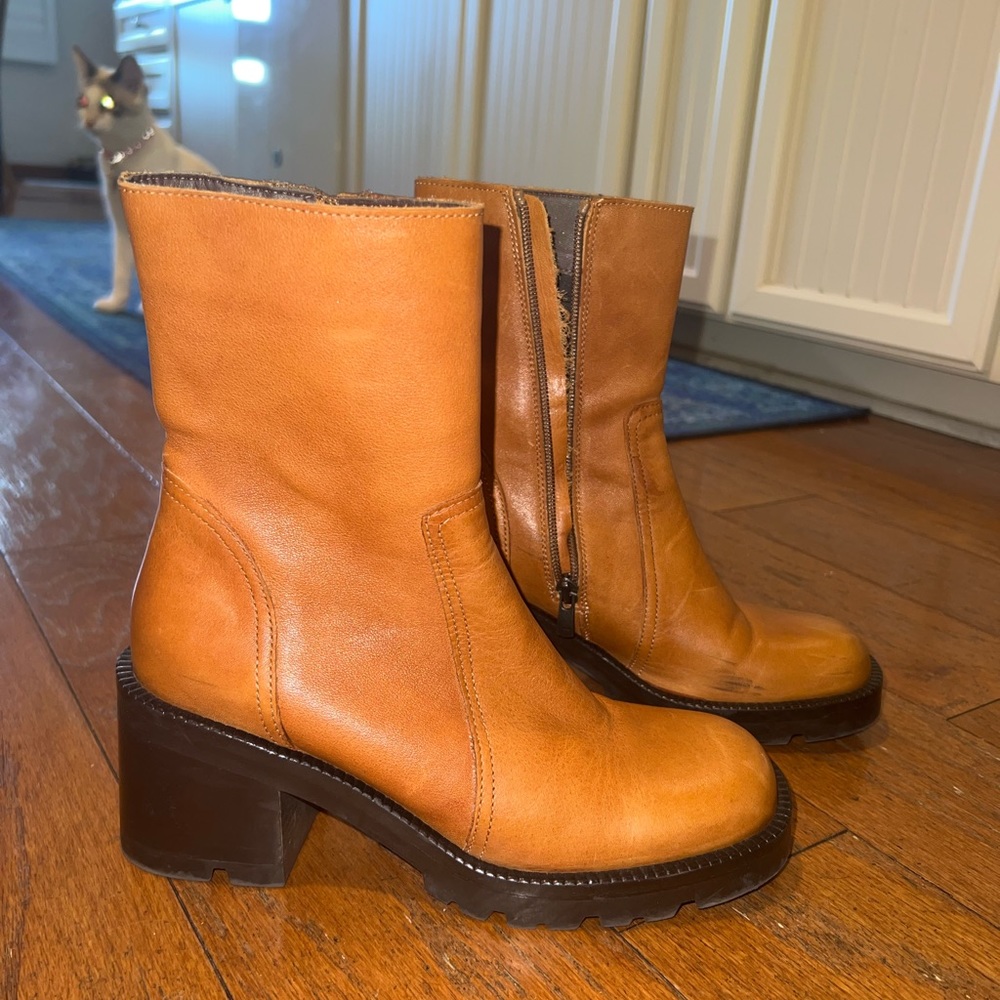 Naya Steve Madden Boot
